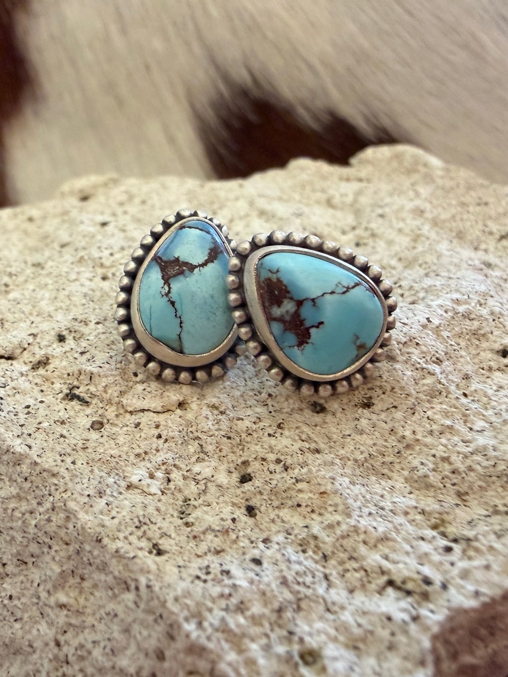 ❤️ Golden Hills Turquoise Teardrop Matte Sterling Silver Stud Earrings .57”L - Picture 5 of 12